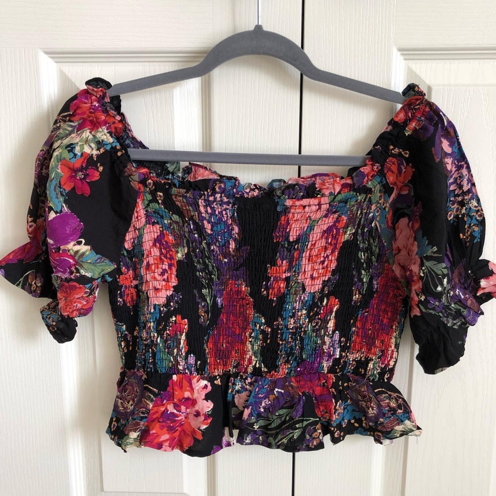 Andrée by Unit Floral Crop Top